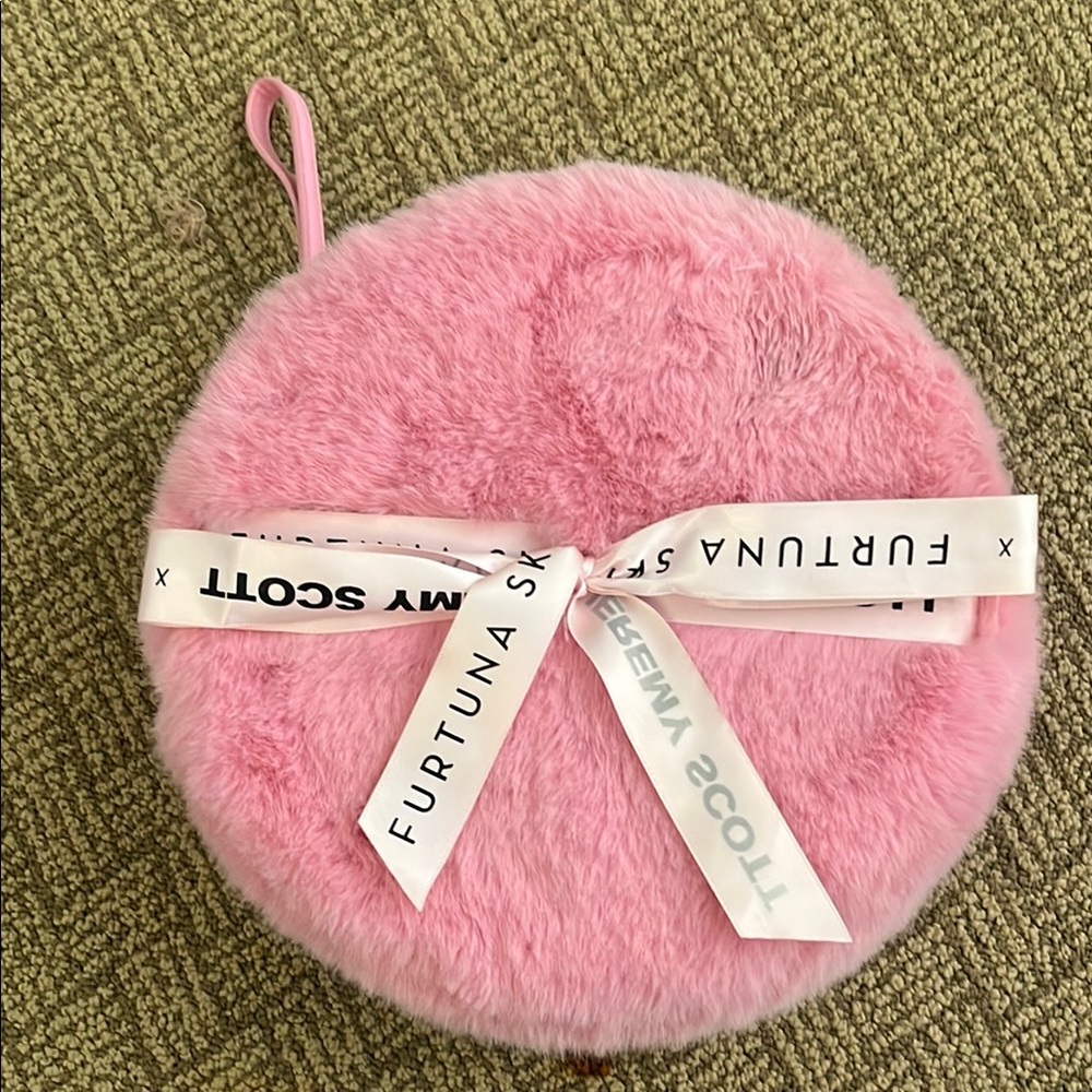 Furtuna Skin Pink Plush Round Bag